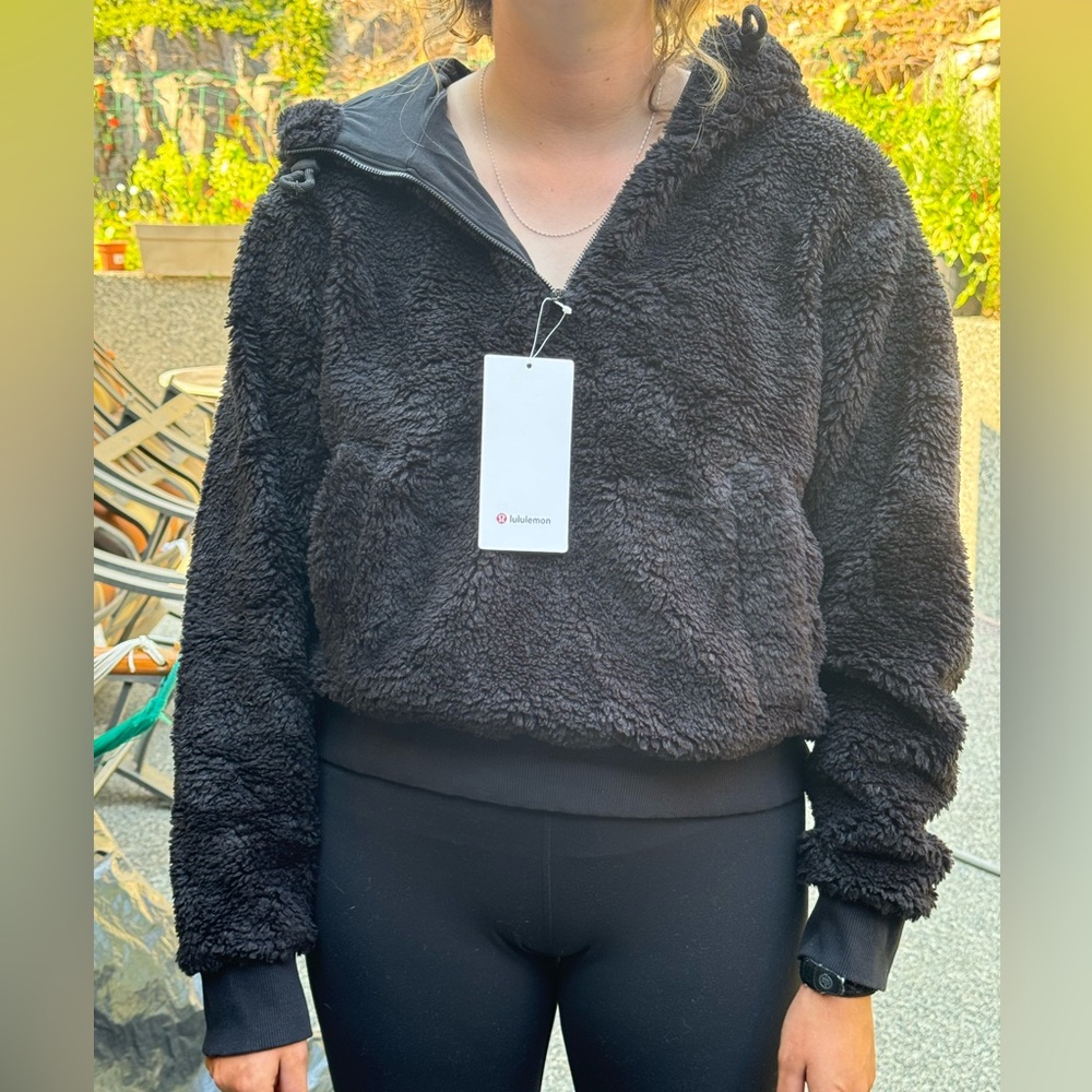 Lululemon NWT Textured Fleece 1/2 Zip size 12